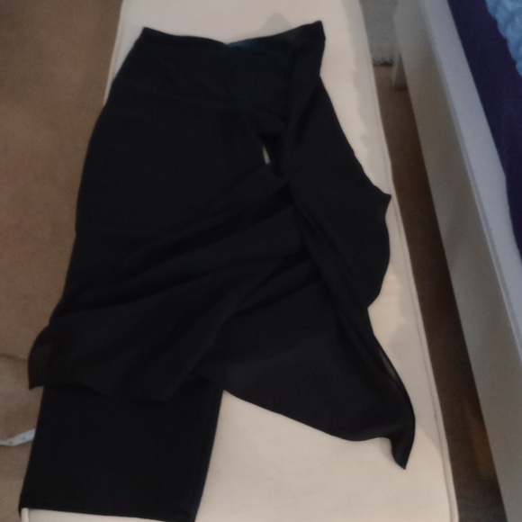 JS signature collection wide leg dress pants with slits and bling buckle  4 - Picture 9 of 10